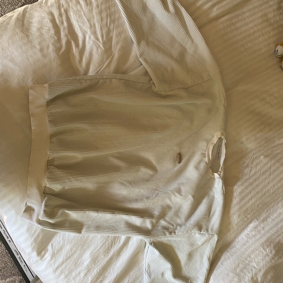 Sisters & Seekers White Crewneck - Picture 3 of 4